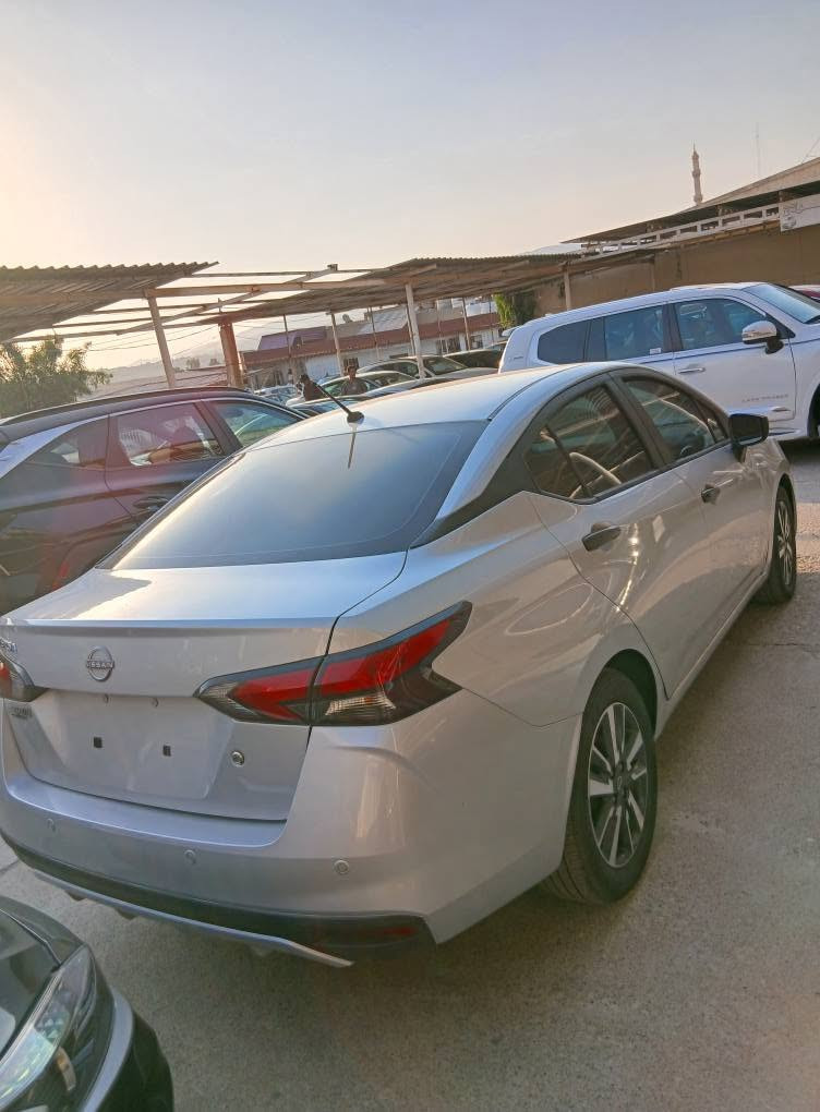 فيرسا 2025 قطعطين صبغ بدون دواخل بدون ايرباك 

ماشيه ٢ الف فقط 

***********

سعر 112 ورقه أربيل, العراق
