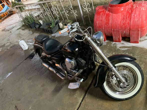 يالله للبيع دراك ستار لون اسود صبغه جديده مكينه جديده زوج تاير جديد دراجه كلش نضيفه وكلشي بيه شغال ونضيفه كلش السعر المطلوب مليون  600الف وبيعه مجال مكان الدراجه حي اور *********** 🤍
