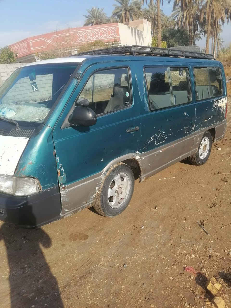 السلام عليكم  استانا للبيع او مراوس موديل 1997 وصل خط وبحث جدد سنويه 2028 رقم بغداد محرك و كير خير من الله  كهربائيات كله شغال 42 العنوان الحله ***********
