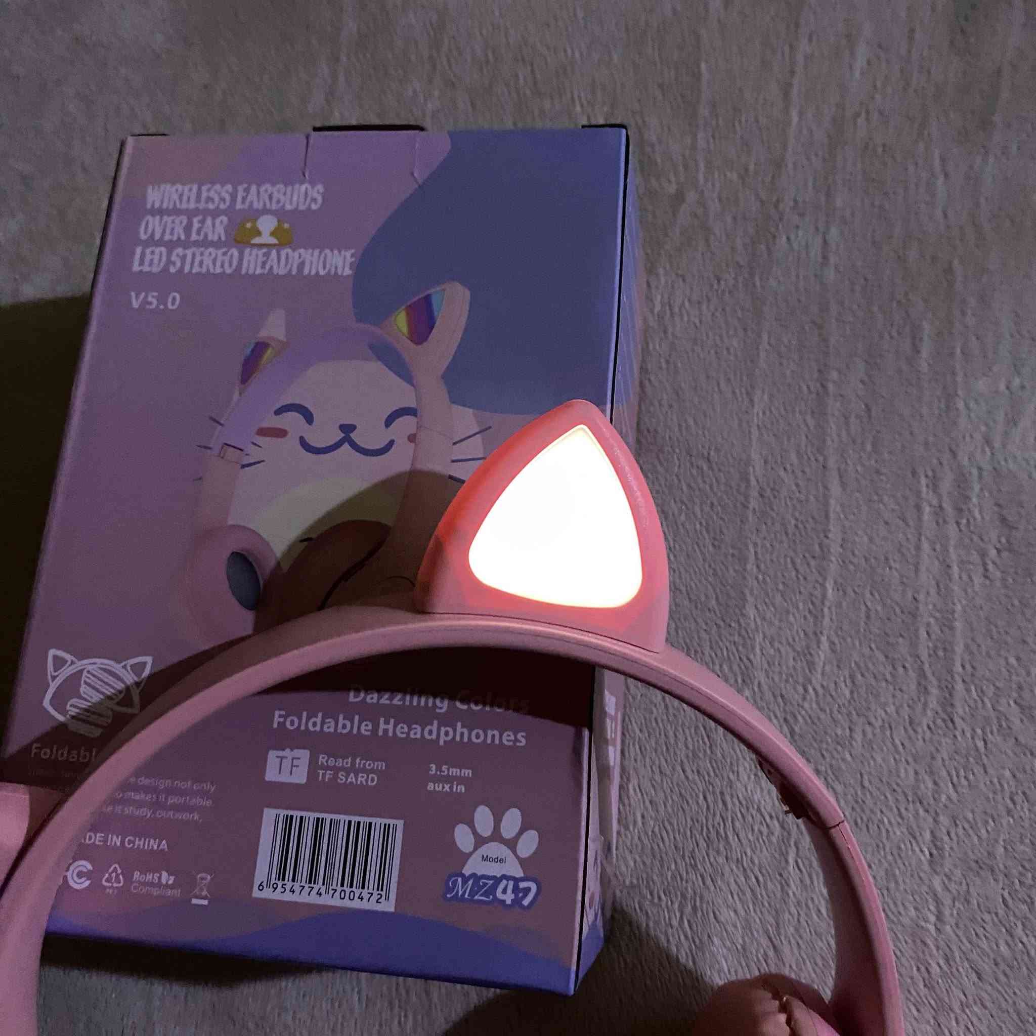 ⁨ MZ47 –  سماعة
سعرها 8 الاف فقط
متوفرة بثلاث الوان
مواصفات السماعة:
بلوتوث 5.0 اتصال سريع وثابت (10 متر) �
بطارية 300–400mAh 🔋
تشغيل لحد 6–8 ساعات
تدعم بلوتوث + سلك + كارت ميموري
بيها مايك للمكالمات
صوت واضح وباس قوي 🔊
إضاءة LED شكل قطة 🐱
تصميم مريح وقابل للطي
✨ مناسبة للموسيقى، الألعاب، والأطفال⁩


**إذا كنت صاحب هذا الإعلان وتريد حذفه لأي سبب، رجاءا أرسل رسالة إلى الدعم الفني**