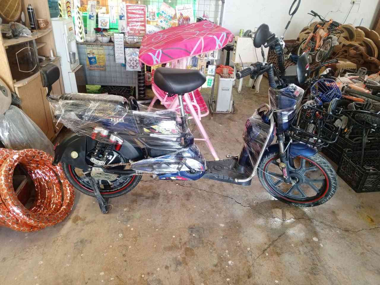 اسلام عليكم ماطور للبيع سعر 375شغال مابي اي نقص بطاريه شرط مكاني العلم ربيضه مقابل مدرسه سومر للبنين رقم الهاتف ***********
