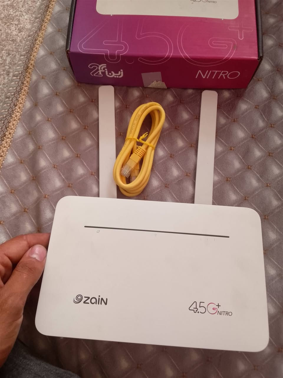 سلام عليكم عندي راوتر سيمكارت منزلي كلش نضيف جهاز صار شهر مشتري. جهاز نضافه 100% غراضه كله موجوده سعر 60الف قفل عنوان بغداد الأعظمية  ***********
