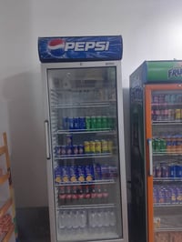 من رخصه الادمن عارضات للبيع مكاني بغداد 07812932492