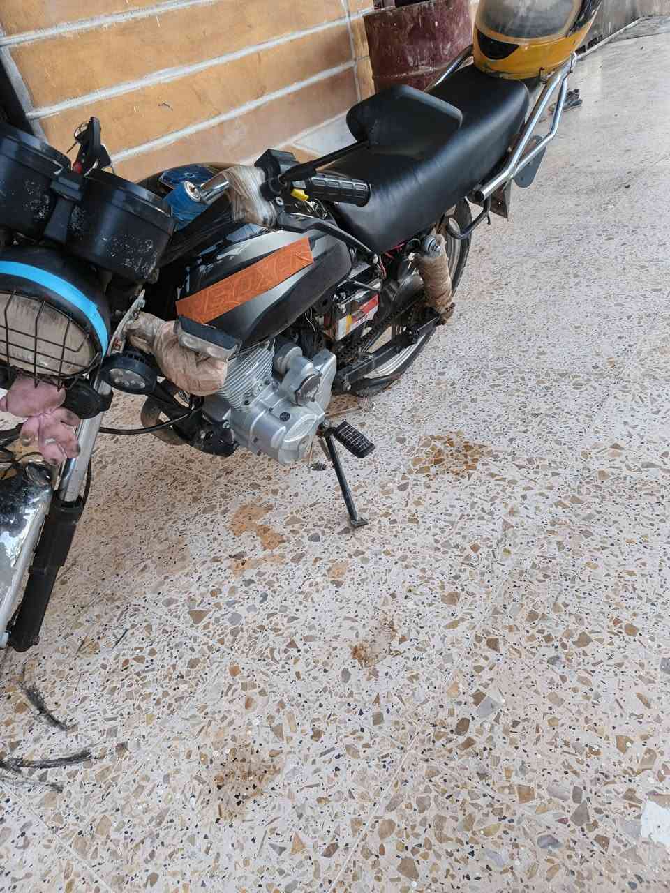 دراجه للبيع دايون نضيف سعر ٤٠٠بي مجال


**إذا كنت صاحب هذا الإعلان وتريد حذفه لأي سبب، رجاءا أرسل رسالة إلى الدعم الفني**