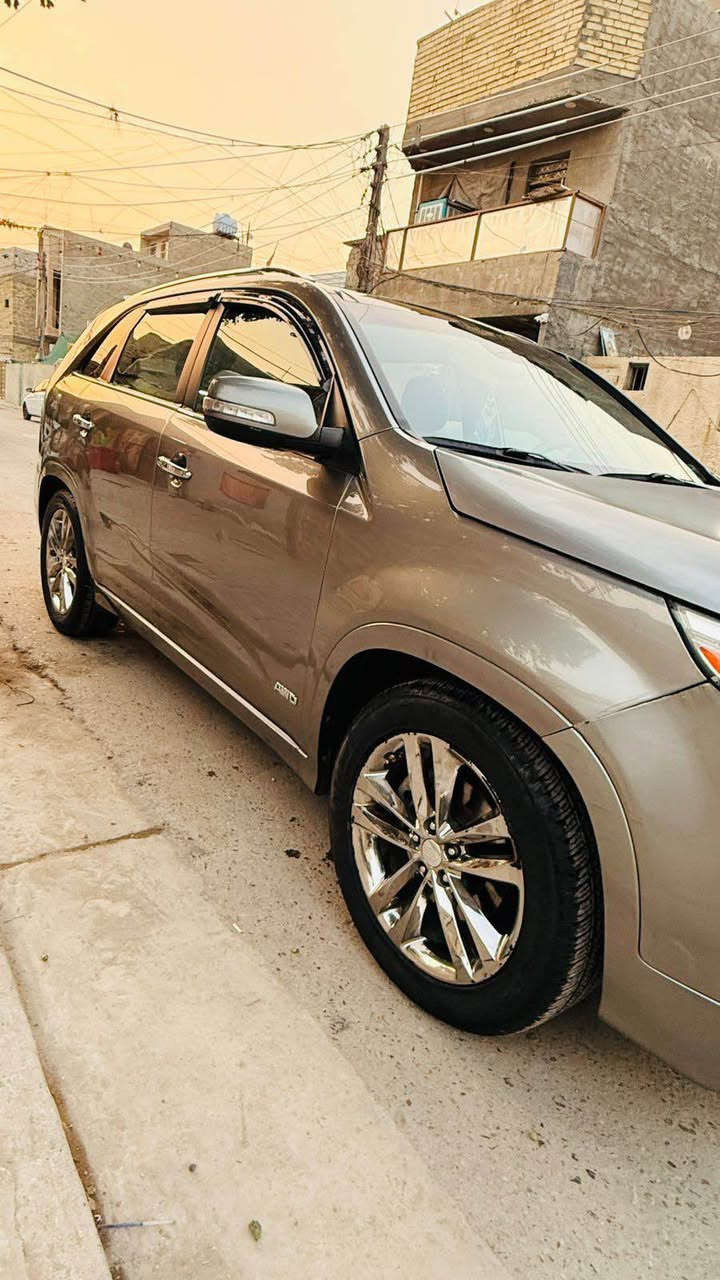 السلام عليكم 

سورنتو2014 وارد امريكي فئةSXLفول 

رقم بغداد تحويل مباشر 

بيها فقط بنيد  دواخل سونار مرفق 

كير محرك كفالة 
بيها باب الساىق صبغ

بصمة كشنات جلد فورويل 7 راكب 6 سلندر 3   قطع تبريد كشنات كهرباء شاشة كبيرة مانع انزلاق رادارات بعد بيها اهواي مواصفات فول واحد على واحد
بردات خلفيه
كشنات جلد تتفه تبريد
استيرن تتفه
محرك 6 سلندر
جي دي اي

هاتف ***********
***********
‎السعر 160$
سونار موجود
مكاني بغداد بغداد, العراق
