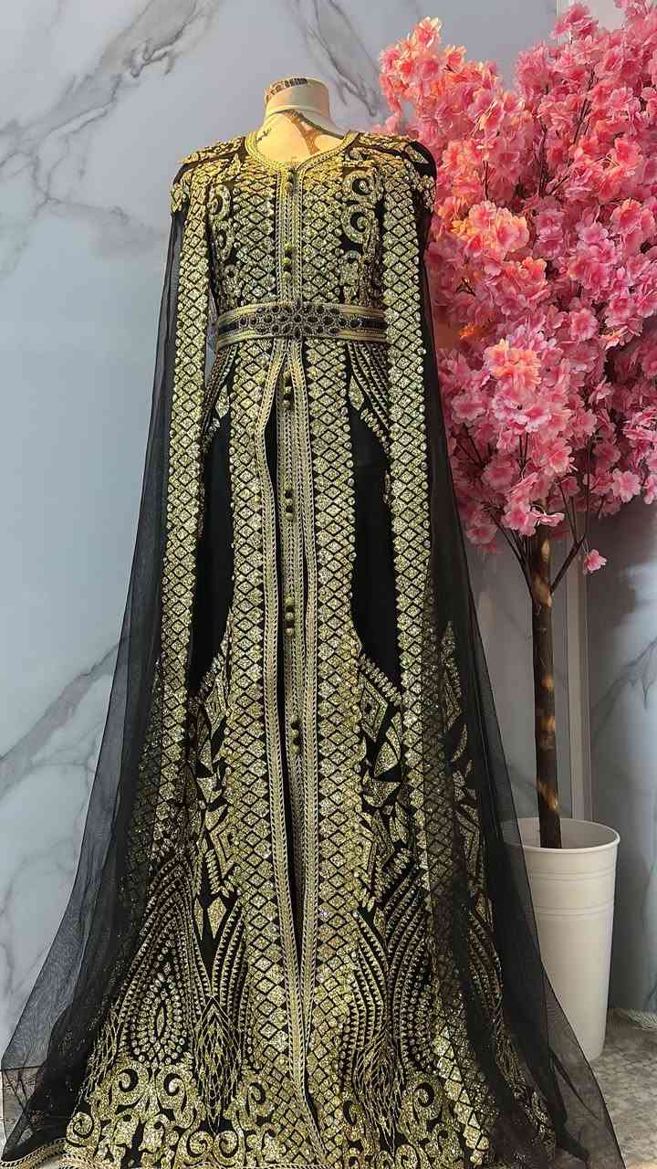 ٤٠/٤٢ ملبوس مرة وحدة
ماخذتة ب١٥٠ 
اريدة ب٥٠


**إذا كنت صاحب هذا الإعلان وتريد حذفه لأي سبب، رجاءا أرسل رسالة إلى الدعم الفني**