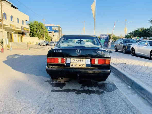 السلام عليكم  للبيع او مراوس  مارسيدس طيارين موديل 1990 محرك وكير بطه (3000) رقم اربيل شرط التحويل  
***********
