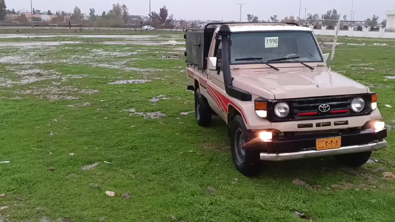 میکزه مینی مودیل.   1990 سیف شەش گیڕ پاوەردیسک چکنیت سوکان کراواوەبه وەنەوشه بی دەعام بی لی دراو بی غایسات  کامل تە ئمیرکراوە چەمچەوناوەبودی لوکە کارەبای هە موی مەزبوتە ئارمی پلاستیک سلیمانی ئارمەکە ی لەگەل رەقەم شانسیو هەمویا یەکن نەم داوە لە ئەوەلیات بەشەرتی ئەوەلیات نای دەم زەمانەتی هه موو شتیکی ئەکەم مەکینە گیر ئەکسل دەبل ئەکسل شانسی کامل بە شەرت سعری.    28.  گلاو کەمی مەجال.                    ***********.                ***********

