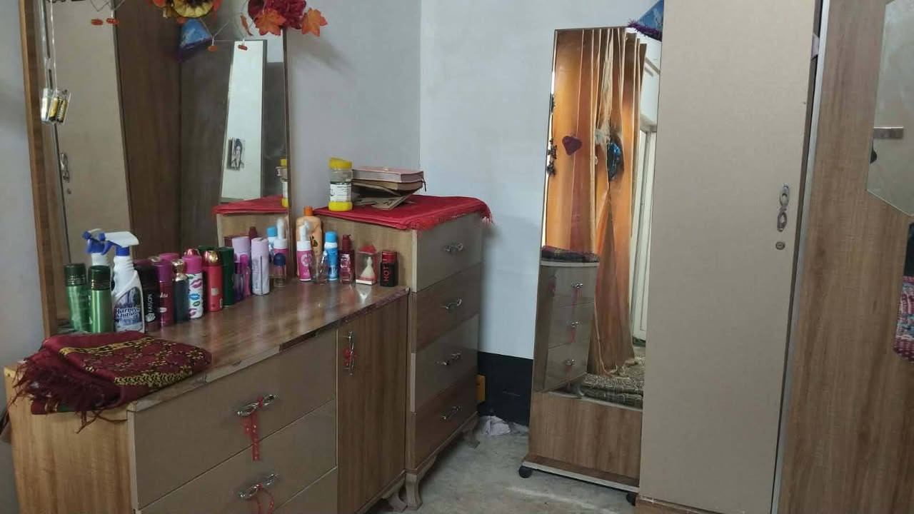 السلام عليكم غرفه نوم حيل نضيفه 7قطع سعر 300 وبيها مجال مكاني كركوك حي الواسطي رقم ‏‪***********‬‏
