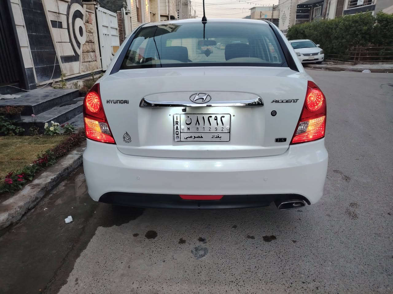 السلام عليكم ورحمة الله وبركاته
للبيع:
هيونداي أكسنت خليجي – موديل 2011 – فئة رياضي
السيارة بحالة جيدة وجاهزة.
بها فقط صبغ للدعامية الأمامية والخلفية، تقرير السونار مرفق.
بعد السونار حصلت ضربة بسيطة في البنيد وتمت إعادتها على البارد.
فقط تحتاج غاز لأن بيها تهريب كلش بسيط وما سويته.
السعر: 98 ورقة وبيها مجال بسيط
الموقع: بغداد – حي الجامعة
للتواصل: ***********
