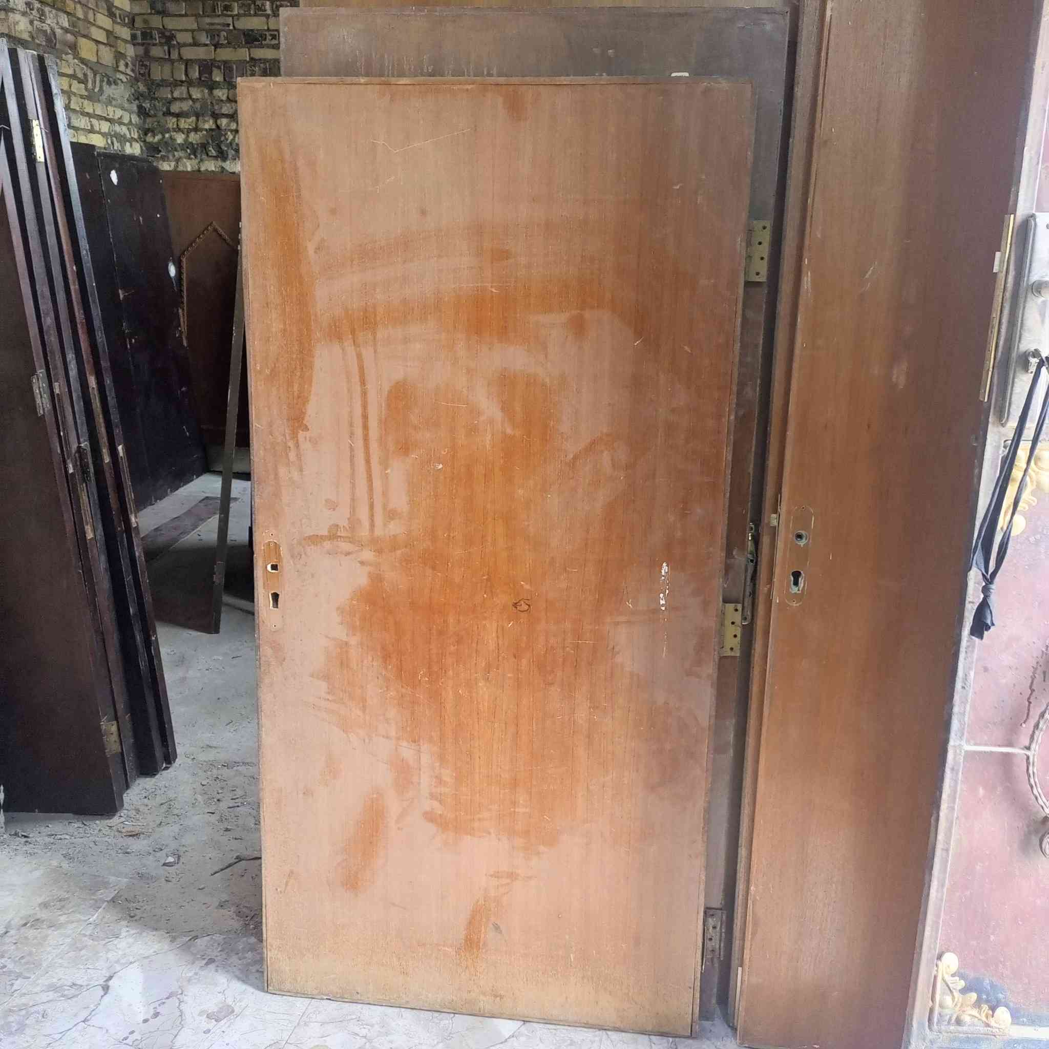 السلام عليكم لجميع 
بيبان خشب نوع صاج فقط 

 تنزيلات الجمعه فقط ايام الجمعه 

سعر الباب الواحد بدون جرجوبه 

وبدون كيلون ب50 الف 

واكو هوايه تريد الباب على القياسات 

المطلوبه وتريد صبغ وتريد نقل 

وتريد شد داخل الباب راح اكتبلكم بتفاصيل

حته تعرفون التفاصيل الكامله 

مثل طول الباب مترين وعشرة 

وانته تريده مترين وعشرين او مترين و18

وتريد ترفع الباب على القياس التريدة 

وتريد بليتات ثنين وتريد صبغ 

وتريد كيلون وتريد نقل وشد داخل البيت 

سعر الباب ثابت بس يوم الجمعه 50 الف 

رفع الباب 10 الاف دينار 

صبغ الباب 5 الاف دينار  

كيلون 15 الف دينار 

نقل داخل الرميثة 5 الاف دينار 

شد داخل البيت 10 الاف دينار 

وصبغ الجرجوبه 10 الاف دينار هذا كلشي 

يعني المجموع يصير الباب كامل تستلم 

مفتاح 105 الاف دينار عدل الباب الواحد 

عنواني الرميثة حي المهندسين 

بسايدين الجدد قرب مدرسة الثانويه 

العراقيه للبنين المدرسة الاهليه 

تنويه العنوان بيت مو محل يعني

داخل بيتي


**إذا كنت صاحب هذا الإعلان وتريد حذفه لأي سبب، رجاءا أرسل رسالة إلى الدعم الفني**