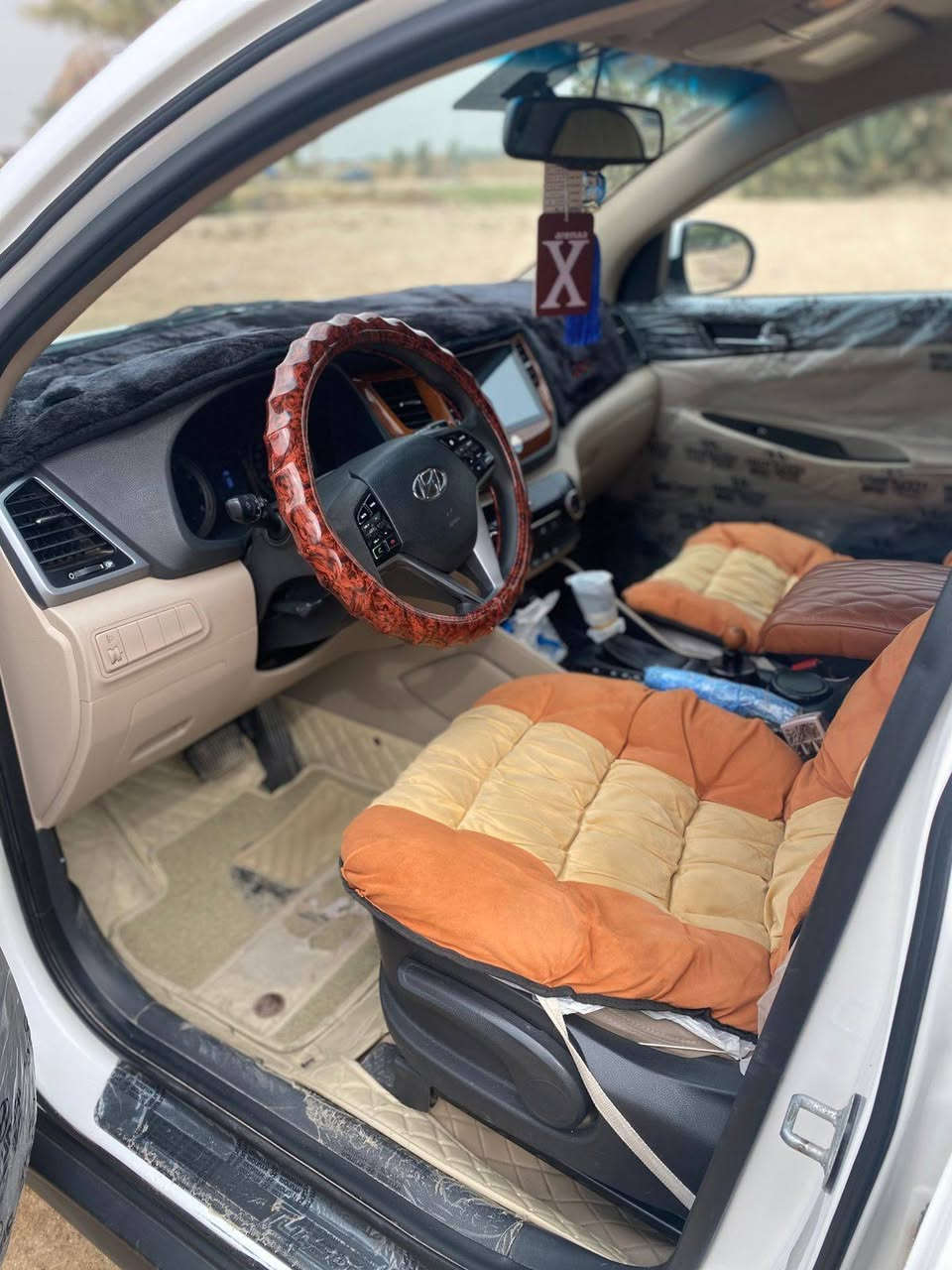 سلام عليكم توسان خليجي موديل ٢٠١٦ رقم بغداد الجديد السياره مكفوله السعر ١٧٥ بيه مجال مكان السياره فلوجه ***********
