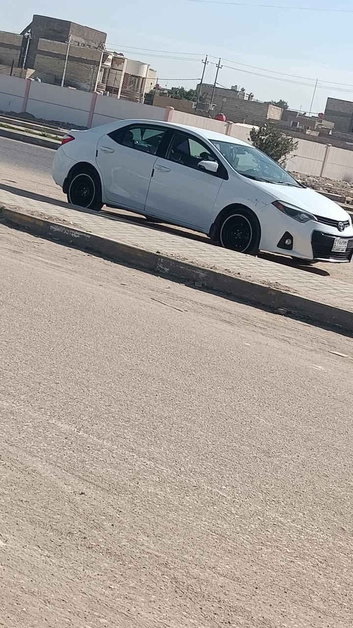 سلام عليكم سيارة كورلا
موديل 15 رقم نجف بسمي بيهة 3  قطع
***********
السعر 125 وابيهة مجال
