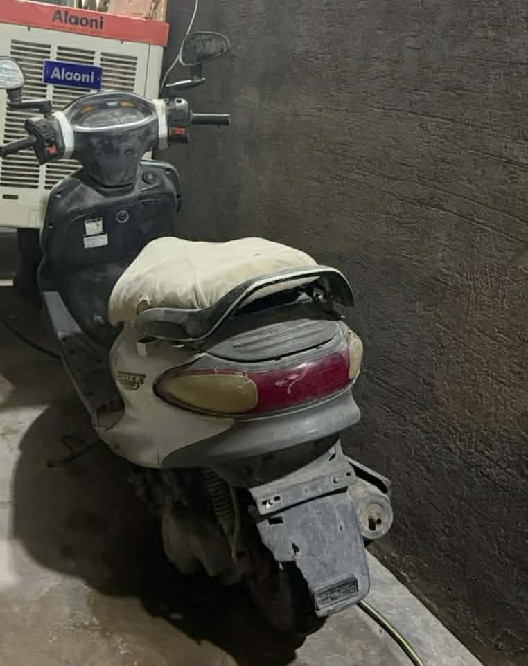 مكلف بالنشر  دراجه كدام عينك راد ترتبها السعر 250 وبيها مجال قليل 
صاحب الرقم ***********
