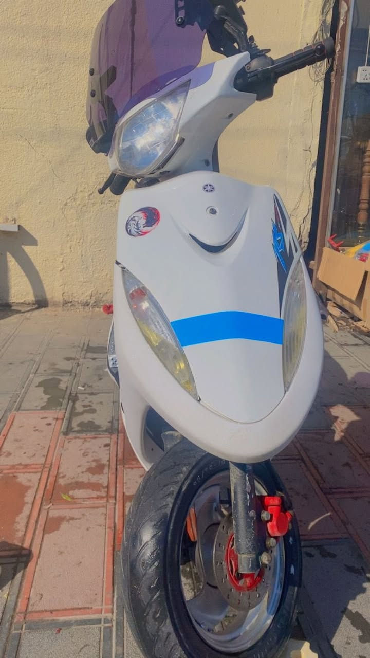 سلام عليكم دراجه ماكس عدله نضيفه مثل ماشوف بل صوره دراجه مكينه بلاد مكينه خرسه  تعال افحص وشوف دراجه 
الله شهد دراجه خير من الله كل نقص مابيه 
سعر خاص أو تصال ***********مكاني بغداد طوبجي
