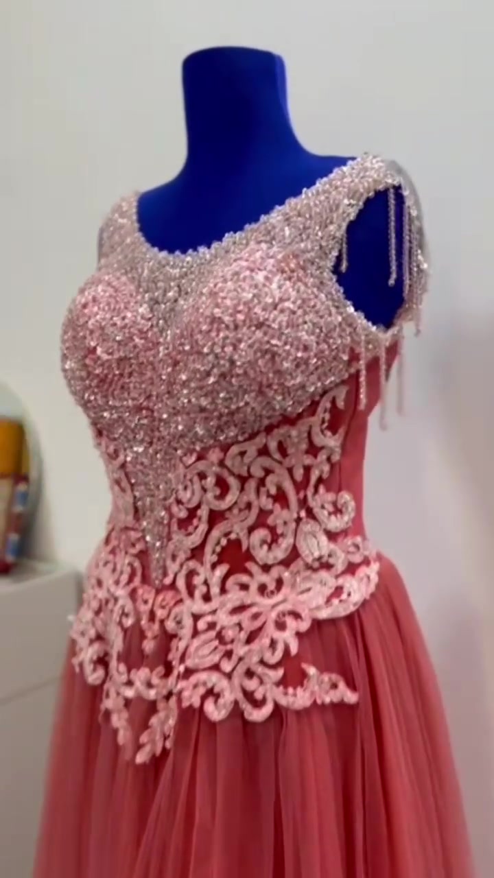 فستان ملبوس مره وحده
السعر ٦٥ 
نضيف مابي اي ضرر


**إذا كنت صاحب هذا الإعلان وتريد حذفه لأي سبب، رجاءا أرسل رسالة إلى الدعم الفني**