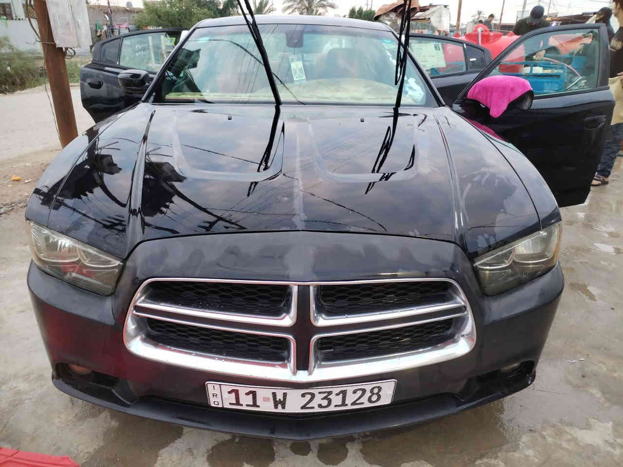 اسلام عليكم جارجر 14 بسمي رقم وهزه صاره 5 اشهر رقم بغداد ضربته جاملغ وبنيد السياره مال بيت مامشتغله خط الله شاهد هذه رقمي *********** السعر 163 وبيه مجال قليل
