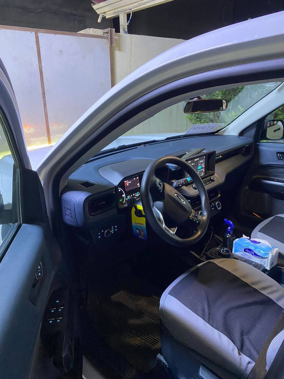 سلام عليكم سياره فورد مافرك فئه XL موديل 2024  تحكم ستيرن كير موس هندبريك بصمه الحادث من الخارج ومعمر مثل ماموضح بل صوره اما الجاملغ الخلفي راجع عل بارد فقط  سياره بغداد بسمي جديد هزه جديد مكان السياره الفلوجه السعر 195$$ وبيها مجال الاتصال*********** ////***********
