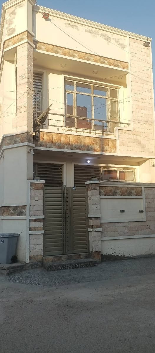 دار للبيع في منطقة الدولعي 80 متر ركن جبهة 6م صاله ومطبخ و 3 نوم وخدمات فوك وجوه مدخلين لدى  مكتب القسيم ***********
