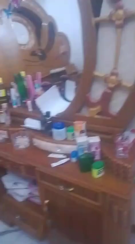 غرفه تزكام اخت لجديدا استخدام
 اقل لسنه للبيع نضيفه كلشي مابيها فقط لتخت 
سعرها بمليون ونص وبيها مجال مكان بلنجف 
حي ميسان شارع الشيوخ يم شارع الكنطره


**إذا كنت صاحب هذا الإعلان وتريد حذفه لأي سبب، رجاءا أرسل رسالة إلى الدعم الفني**