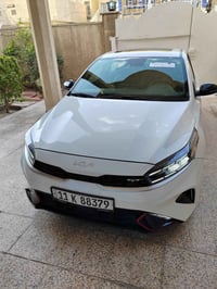 للبيع  فورتي جيتي تيربو🩶 Kia Forte GT 2024   موديل ٢٠٢٤  ماشيه 20 ميل ...