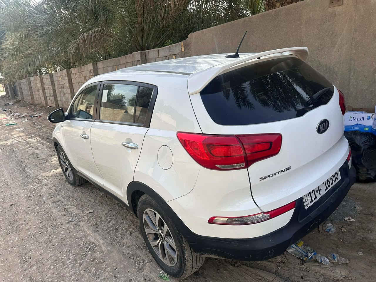السلام عليكم شباب 
Sportage 2014 
2.4
وارد امريكي حادث دعاميه فقط وبارد
مواصفات عاديه رقم بغداد باسمي السياره جاهزه بدون نقص 
مكاني حله جمعيه 
السعر ١٢٩ وبيها مجال بسيط


**إذا كنت صاحب هذا الإعلان وتريد حذفه لأي سبب، رجاءا أرسل رسالة إلى الدعم الفني**