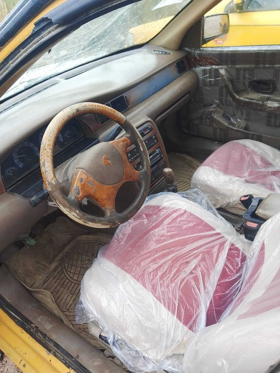 من رخصة الادمن المحترم
سلام عليكم 
من رخصة الادمن المحترم 
عيد سعيد على الجميع 
سمند رقم ألماني
كير ومحرك بور استيرن ومشط جدد،، ماواصل لراعيه بدون 
السعر 11بيه مجال حك الجيه
مكاني كوفه 
***********
