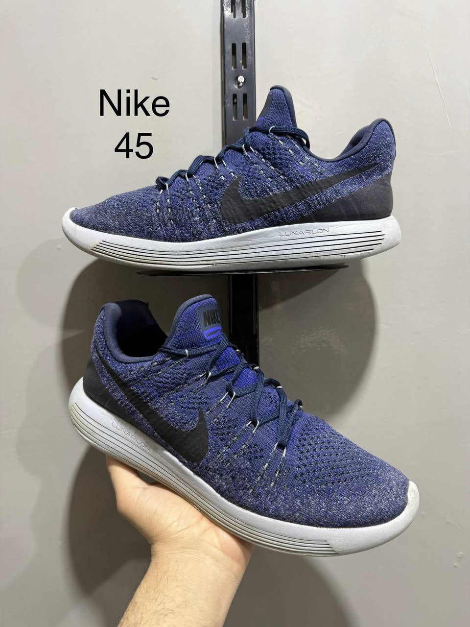 اهلا شباب❤️
توفر حذاء اوربي اصلي🔥
القياس موجود داخل آلصوره 🖼️
الأستفسار مراسلة البيج ***********
يتوفر توصيل 🚎
