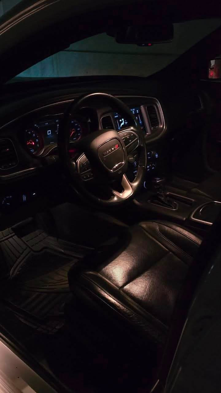 للبيع دوج جارجر 2020 sxt ✅

سعرها ادخل ع رابط https://t.me/carssofiraq/16582

رقم اربيل مميز 76076

ماشية : 40 الف ميل

حادث : جاملغ عكس السايق مبدل اصلي بدون صبغ
+ رصعتين بالباب معدل بارد ما تبين

رقم الشاصي مرفق بالمنشور 

المواصفات :

كشنات جلد تبريد و تدفئة مع تدفئة ستيرن 

تشغيل عن بعد 

لايتات لد LED

رادار بالمري 

عليها ويل عنكبوت gt اصلي 

دبل بصمة 

شاشة كبيرة اصلية 

تحكم الكشنات كهرباء مع تحكم ستيرن كهرباء 

وضعيتين قيادة ميموري 

عليها طخم تايرات جدد اصليات 

الموقع موصل / شرط التحويل 
للاستفسار :

*********** رقم تلفون 

.

🚗اعرض سيارتك ع اقوى قناة تلكرام و واتساب و صفحتي فيسبوك للبيع و شراء سيارات ادخل ع رابط 👈 https://t.me/carssofiraq

