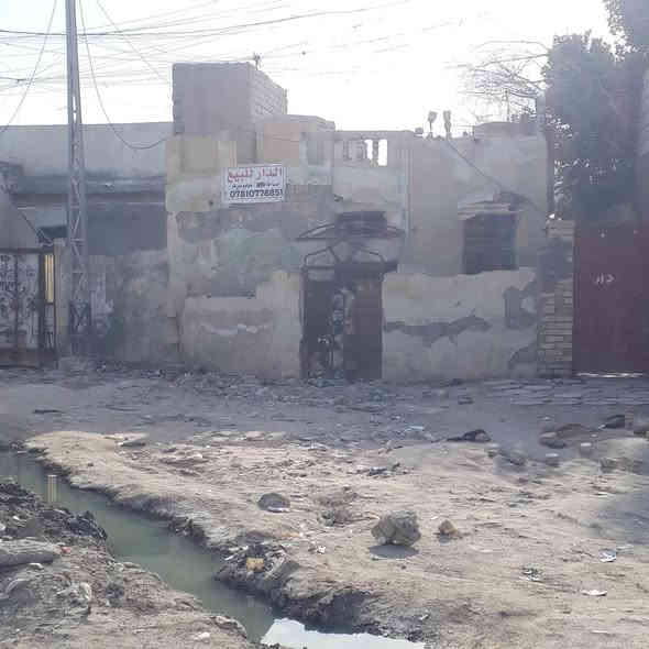 السلام عليكم بيت البيع يعتبر قطعه طابو صرف المساحه 80متربل طابو واقع حال 100مترالدجين شارع حجي كشكول قريب على شارع العام بسعر ٢٨     *********** التصل على هاذ رقم
