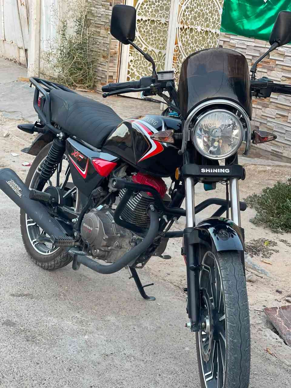 السلام عليكم دراجه شاينك بعدها جديده ماشيه 600ko  متر بيها وصل ما ترقيم يعني دراجه ترقم 1400 وبيهاجم مجال مكاني بغداد  ***********
