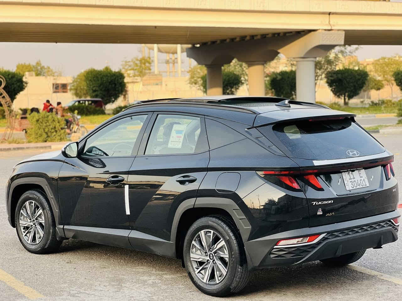 السلام عليكم للبيع هونداي توسان وارد أمريكي مواصفات خليجي موديل2023حادث بنيد فقط بدون دواخل فول مواصفات لمتد بانوراما شاشه تحكم ستيرن قطعتين تبريد نضام سبورت نضام ايكو سايد بريك دكمه كشنات كنتاره حضن داخل لونين ترحيب مري اشاير بلمري سيارقه ذاتيه حساسات امامي خلفي جانبي حساسات محرك حساسات تاير زر وزارة الداخليه موصفات هواي بيها متخلص محرك تون تيربو كير AT
تنفس طبيعي قياده منحدرات ترحيب شاشه حره بأسمي رقم بغداد إنكليزي سنويه لل2030رادار امامي جانبي خلفي مضخم صوت وموصفات معروفه للاستفسار اكثر اتصل*********** 
السعر185قابل للتفاوض
عنوان السياره كربلاء المقدسه
