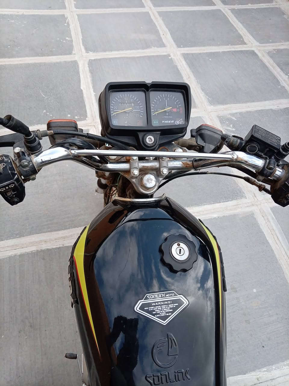 #دراجه
للبيع موديل 22 سيفان كهربائيات كله كامله عوزها بس باتري السعر 400
الاستفسار *********** مكاني بعداد
