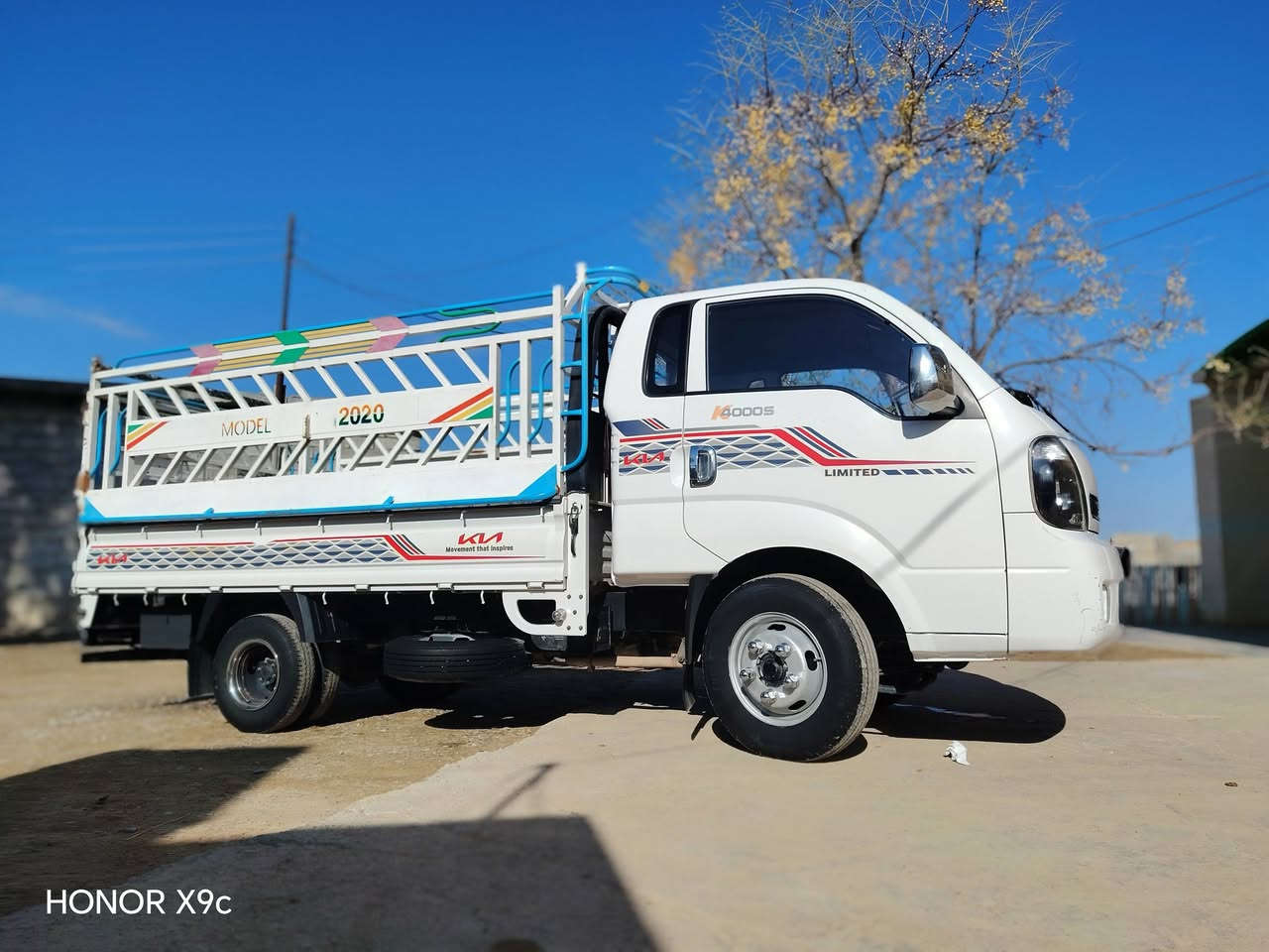 السلام عليكم
كيه فحل 2020
شرط من كلشي محرك  مامفتوح  سنويه جديده
مكلف بلنشر
***********
 0781 918 4735
