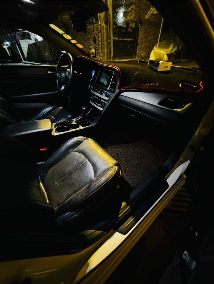 السلام عليكم
سوناتا 2018 فول عدا تبريد الكشنات 
سبورت لون ابيض
بيع فقط بدون مراوس
سياره جاهزه بدون اي نقص
صور الحادث علخاص وتدلل
رقم اربيل سنويه منتهيه 
ضررها ضربه بسيطه بلبنيد 
وصبغ بدايه القماره تجميليه 
وضربه شك الباب الايمن 

مواصفات السياره
محرك 2400 تنفس طبيعي GDI
فتحه
بصمه + ابواب
كشنات جلد + مخمل
كشنات هيتر
شاشه نظام كار بلي
كامرا دواره 
ستيرن حرف D
3 انظمه قياده
كشنات كهربائيه 
رادار جانبي نقطه عمياء
لد نهاري + بك لايت لد
عليها تخم تايرات جديد
ويل جبير بلادي

السعر 148 وبيها مجال للشراي 

 العنوان :- البصره / ياسين خريبط 
  ***********
