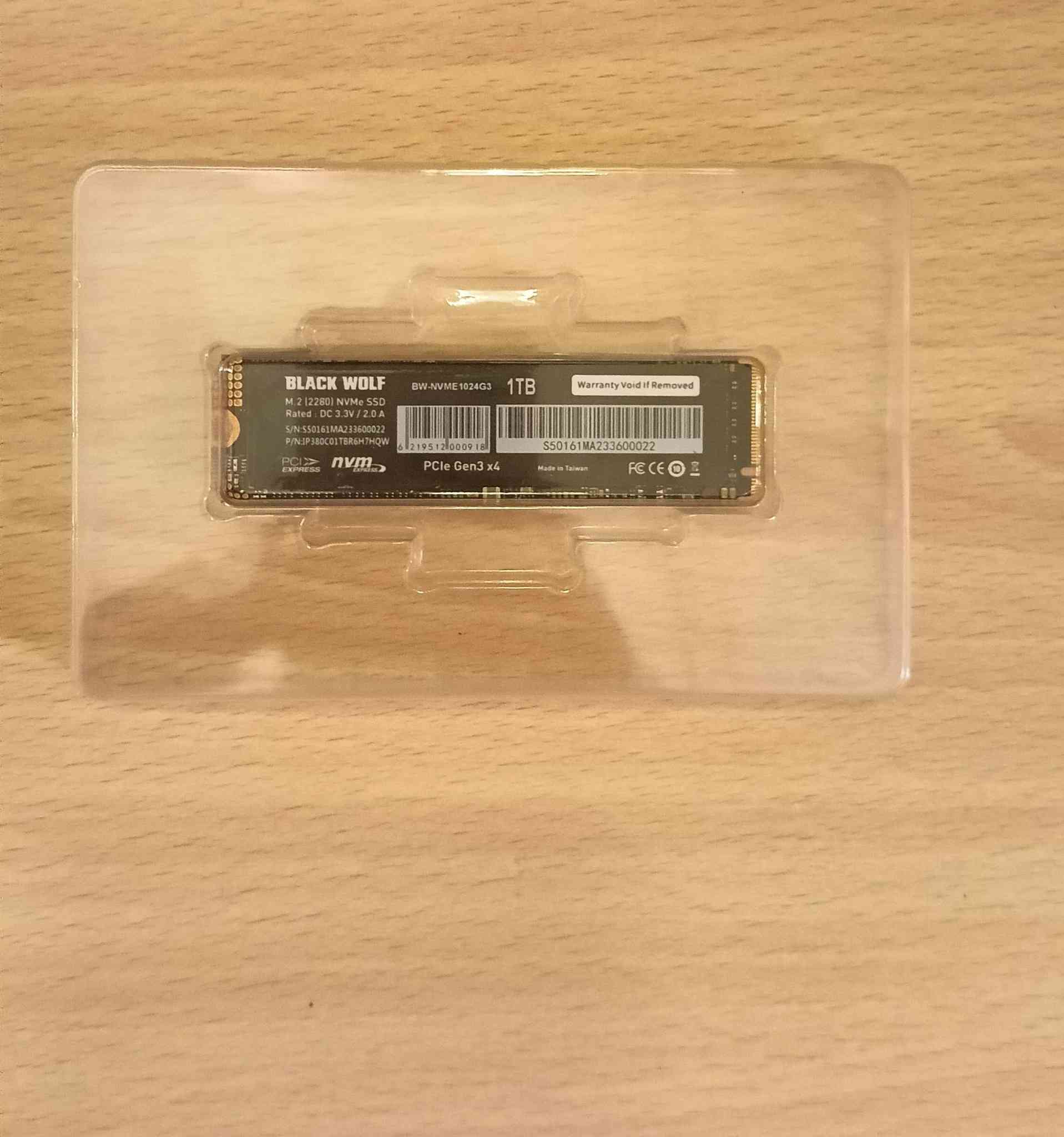 عندي هاردات اريد ابيعهن ، ردت أطور الحاسبة بس صار عندي ظرف طارئ 
هارد Lexar M.2 512 GB جديد ما مستخدم نهائياً ما مفتوح من الكارتون ب 115 الف 
هارد Pegasus 1TB SSD M.2 ضمان الفحص و الشغل ب 150 الف 
هارد Black Wolf 1TB SSD M.2 ضمان 100% ب 140 الف 

اخوان رجاءا لا تكسرون بالسعر لإن مضطر ابيعهن للعازة 
للعلم القطع استخدام شخصي مو العاب و شي ثگيل 
موجود فحوصات كاملة إلهن 
مكاني بصرة قرنة و التوصيل موجود لكل محافظات العراق العظيم


**إذا كنت صاحب هذا الإعلان وتريد حذفه لأي سبب، رجاءا أرسل رسالة إلى الدعم الفني**