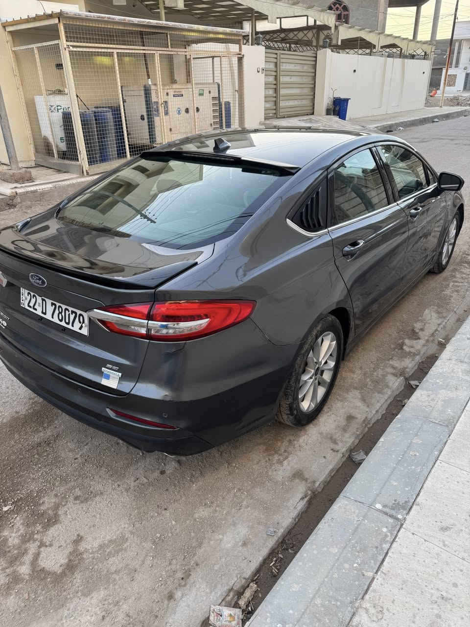 السلام عليكم
*فورد فيوجن 2020 
*1.5 تيربو فئة se
السيارة ماشية حالياً ٧٢ ميل 
لايتات زينون عالي ناصي 
‏•LED نهاري
•رادار امامي 
•محافظة على المسار 
•نقطة عمياء متفاعلة
•رادار جانبي 
•مثبت سرعة تفاعلي
•كود باب + كود صندوك 
•حساسات خلفية
•رادارات خلفية
•كامرة خلفية دوارة
•ويل حجم 17
•حساس اطارات
•فول تحكم ستيرن
•كرسي السائق كهرباء
•تبريد قطعتين امامي + خلفي
•تبريد مناخين  
•كير ماوس
•كير 6 نمر 
•دبل ثكيل L
•هاندبريك بصمة
•اوتو لايت 
•شاشة كبيرة سوني حجم 8 انج(sync 3)
•ابل كار بلي + اندرويد اوتو 
•بوصلة
•نظام الملاحة GPS
•سماعات عدد 8 
•مايك داخلي عدد 5
•مرايا تعتيم ذاتي 
•اواكس + USB 
*داش كام 
وبعد هواي موصافات 

* الضرر جاملغ خلفي صبغ فقط 
السعر 125 وبي مجال 
المكان بابل
للاستفسار الاتصال على الرقم 
***********
