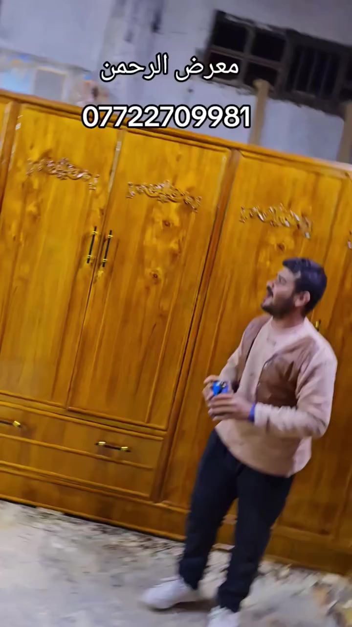 كنتور ٦ باب مستعمل 
شغل ثقيل
الارتفاع ٢و٣٠ 
السعر ٣٠٠
العنوان حله شاوي نزله العيد
***********
