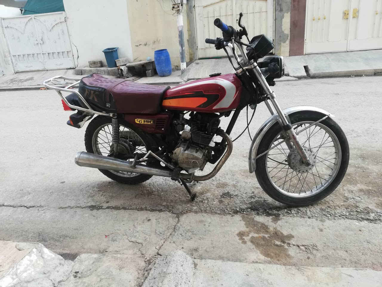 دراجه 5 كير شغال مثل الورد بس فقط الكير يحتاج عيار يخرخش كهربايه شغاله السعر 180الف قفل أمراوس


**إذا كنت صاحب هذا الإعلان وتريد حذفه لأي سبب، رجاءا أرسل رسالة إلى الدعم الفني**