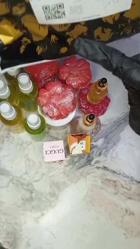 بنات تعاني من الكلف تصبغات البشره عن تجربه بكج كامل العنايه بشره البان الذكر تبيض شد ونظاره وبكج البوتوكس يخبل الخدود متتلئه


**إذا كنت صاحب هذا الإعلان وتريد حذفه لأي سبب، رجاءا أرسل رسالة إلى الدعم الفني**