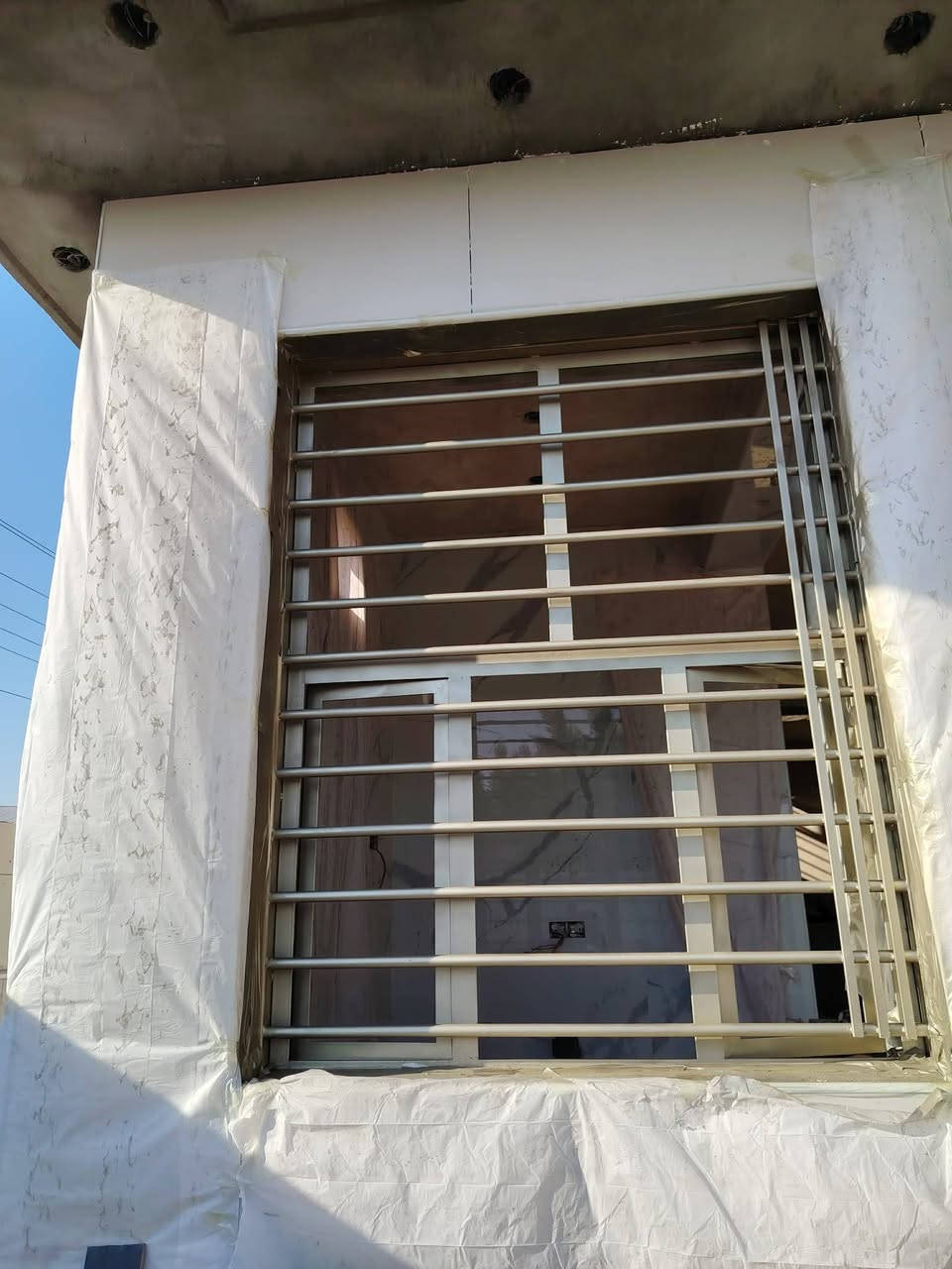 صبغ درجه اولا بسعر مناسب تنضيف شبابيج وصبغ الصباغ مهند ناصر ***********
