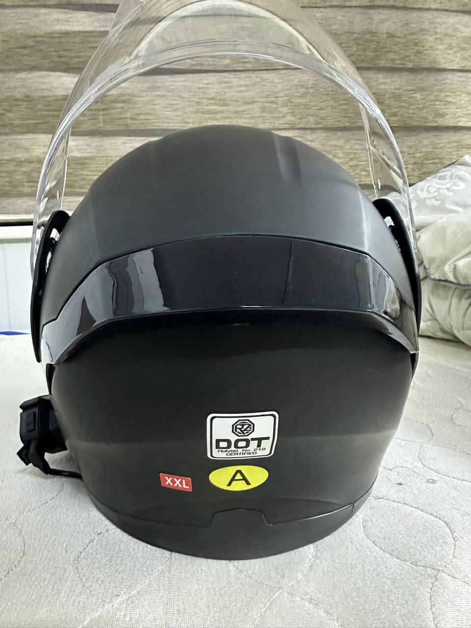 سلام عليكم 
خوذه وسماعه جديد جديد جديد ممستخدم شرط تجي وتشوف النضافه بعينك 
الخوذه حجم xxLفج قلاب شرط قوى ومتانه مشتريها من امزون ماركه RZ سعر 50قفل 

سماعه بلوتوث شرط تجي وتشوف الصوت عالي كلش مايك للاتصال كلش واضح شرط الفحص امزون ماركه LEXINسعر 50
 
مكاني قرب جامعة تكريت ***********
