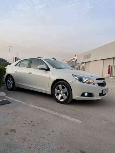 السلام عليكم
شوفرليت ماليبو 2013
خليجي وراد شركة المنصور 
محرك 2400 المرغووب
مواصفات معروفه
بيها صبغ چاملغ خلف السائق وباب السائق وقبغ الجنطه مبدل

لتفاصيل اكثر اتصال او واتس اب : ***********
سعر : 105$
