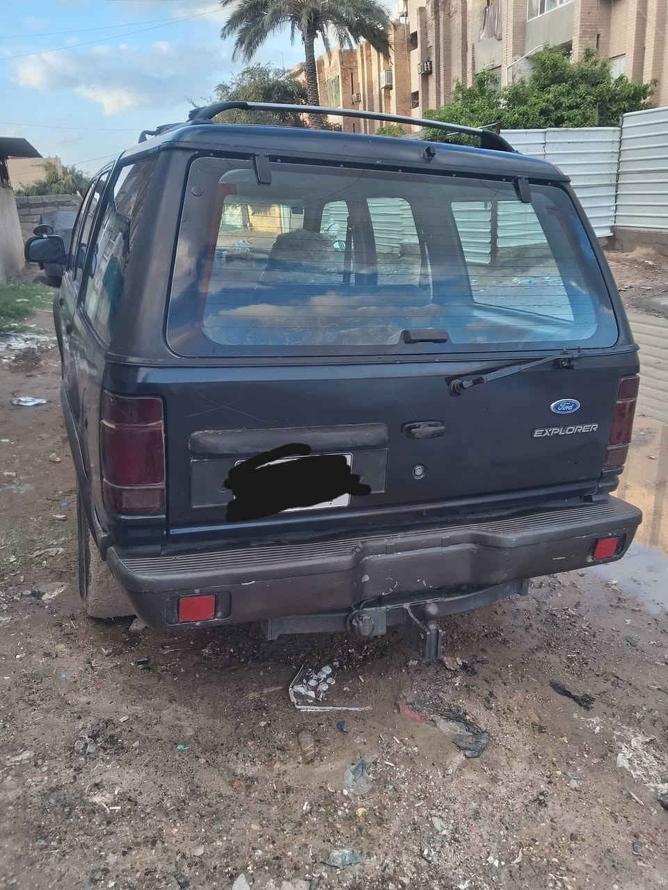 من رخصه الأدمن. فورد إكسبلور مديل 1993 رقم بغداد بسمي تحويل شوكت متريد مصبوغه حزام بدون ضربه صدر امامي خلفي كله جديد تخم تاير كهربائيات كلهه شغاله سياره حلوه عظمتهه.. ملاحظه المحرك مفتر بيهه  بيهه يطغ ابيعلك كايم. السعر ٤٥ بيهه مجال ترهم مراوس حسب القناعه. عنوان بغداد ابوغريب


**إذا كنت صاحب هذا الإعلان وتريد حذفه لأي سبب، رجاءا أرسل رسالة إلى الدعم الفني**