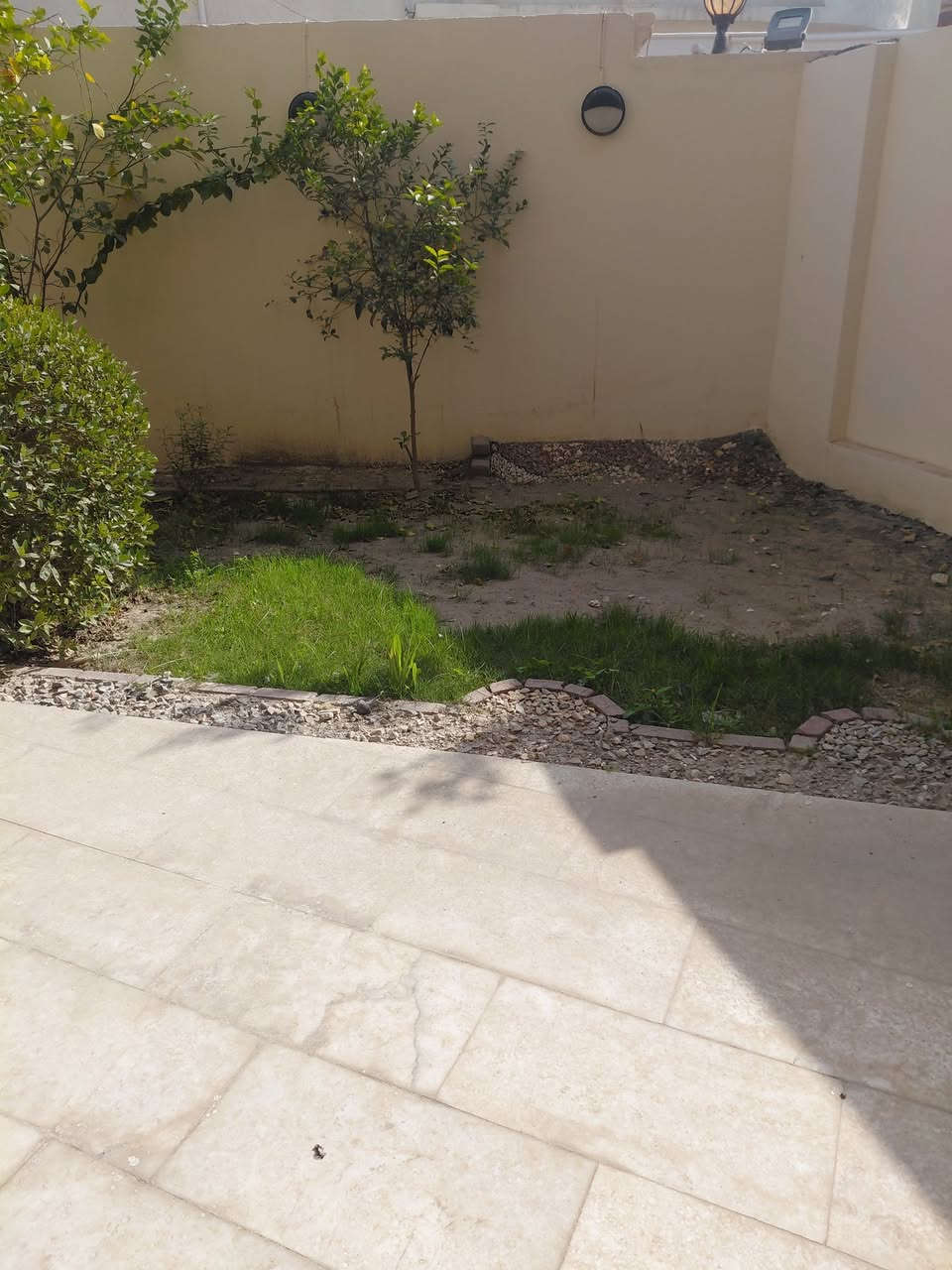 دار 🏠 للأجار
بستان الحلو 
طابق واحد  غرفة نوم وصاله وكلدور ومطبخ ومجمع صحيات 
كراج سياره وحديقه 
للاستفسار ***********سيد علي 
مكتب 🏢 الوسيط
