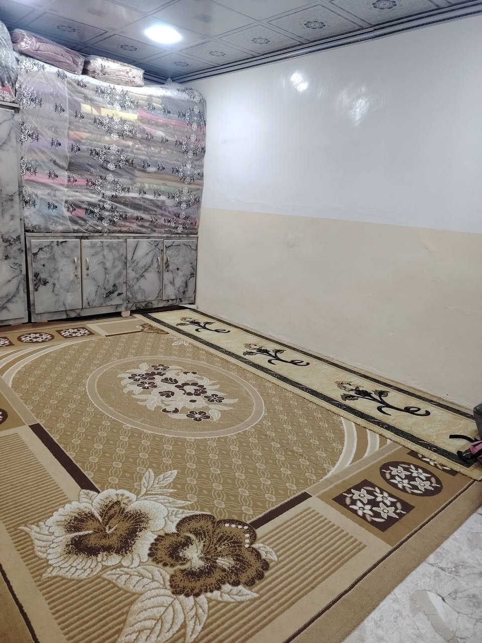 بيت لبيع كركوك حي النصر قرب جامع المدينه المنوره المسحة 120) ***********)
