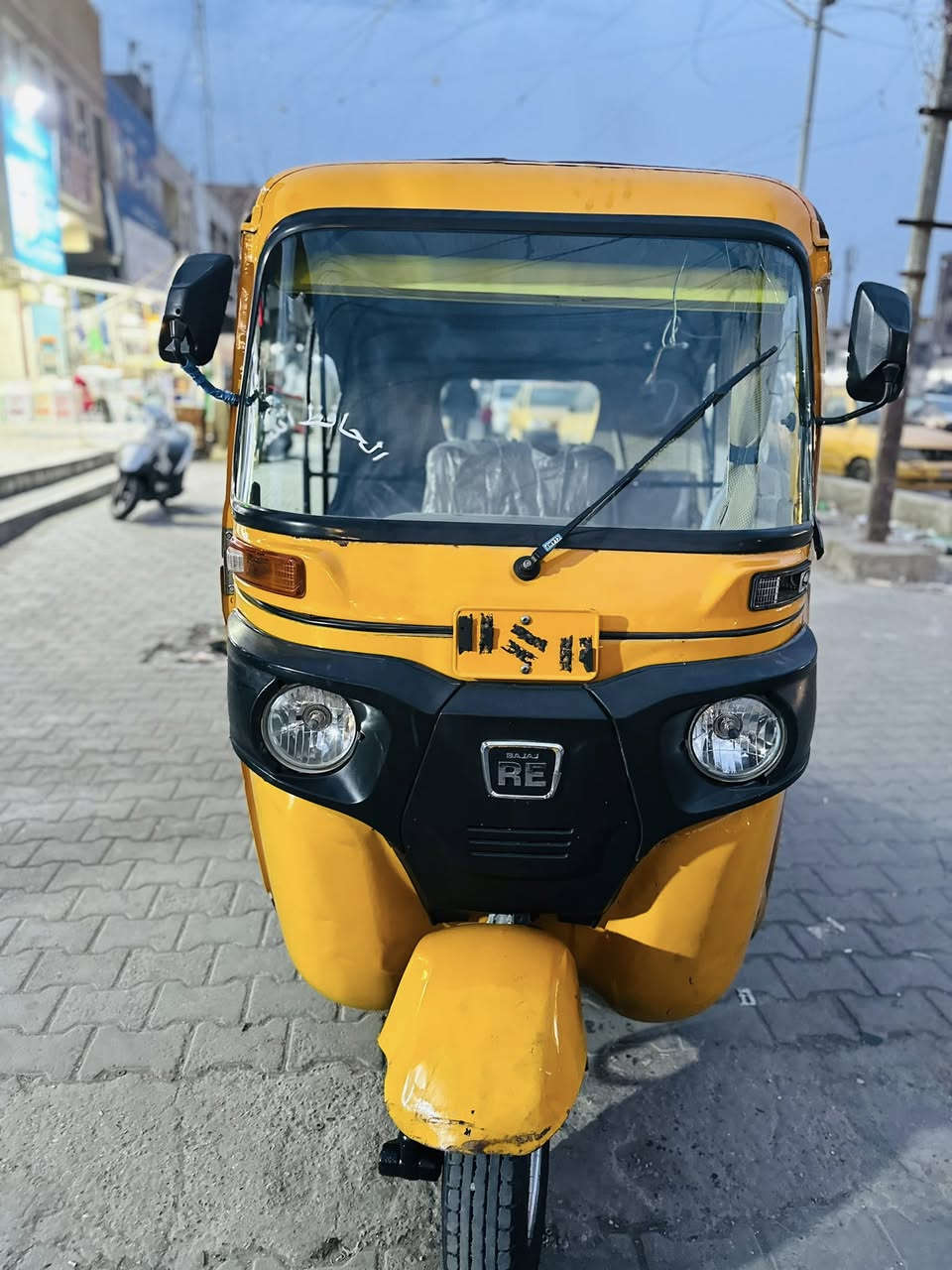 سلام عليكم شباب تكتك للبيع موديل 21 شهر8 رقم وسنويه 
مكفوله تكتك بس من عده ضربه صغيره يم بكلايت وراجعه سعر 7500وبيه مجال شي قليل حك جيه ***********هذه رصيد وهذه وتساب ***********
