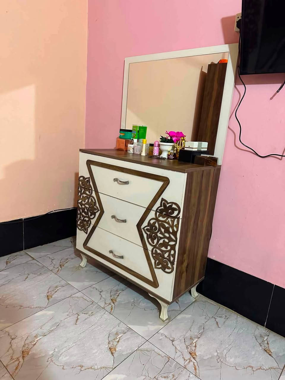 للبيع
غرفة نوم تركية نظيفة سعرها 400 الف وبيها مجال 
مكانها الفلوجة _ الشهداء


**إذا كنت صاحب هذا الإعلان وتريد حذفه لأي سبب، رجاءا أرسل رسالة إلى الدعم الفني**