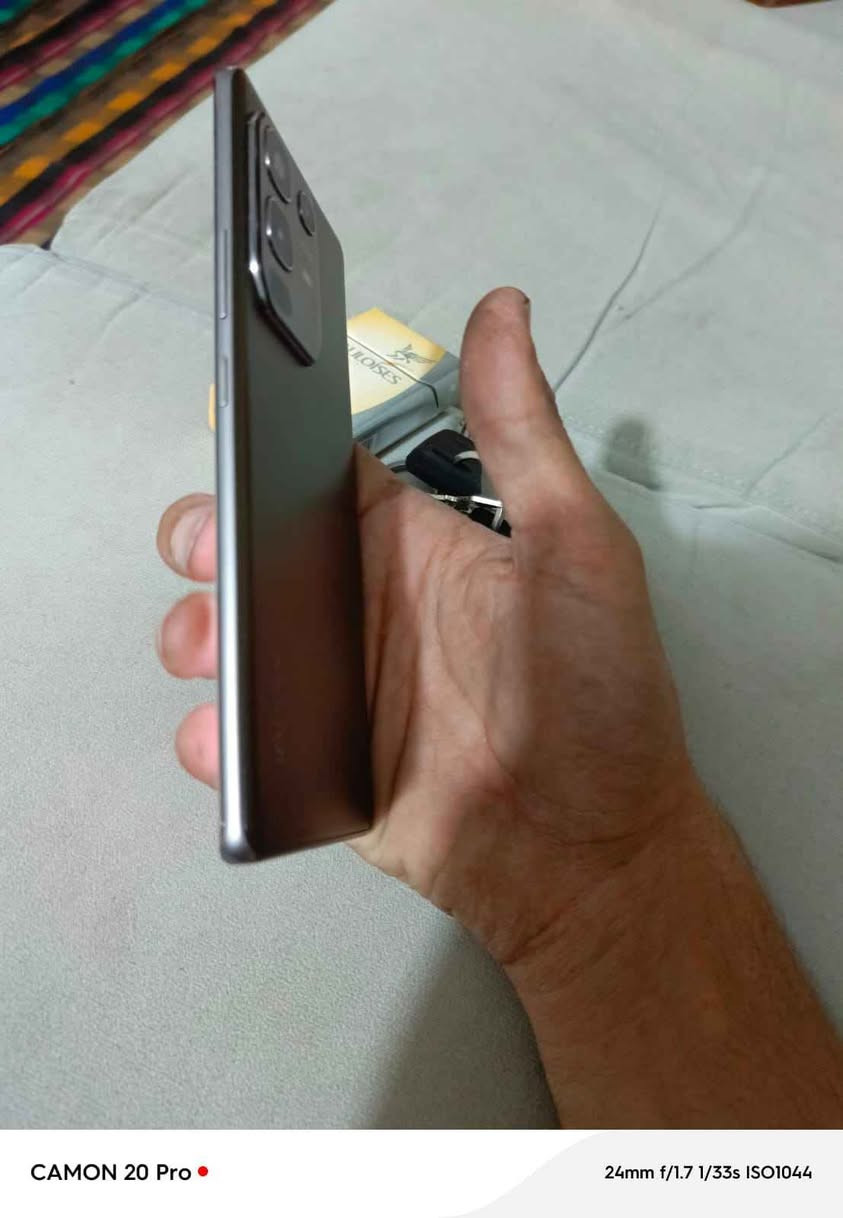 انفنكس نوت 50s بيع او مراوس جهاز فقط دون ملحقات اخو الجديد نضافه مبينه بلصور 90 فريم بوبجي مكاني بلكمالية *********** سعر 275 مجال قليل بغداد, العراق
