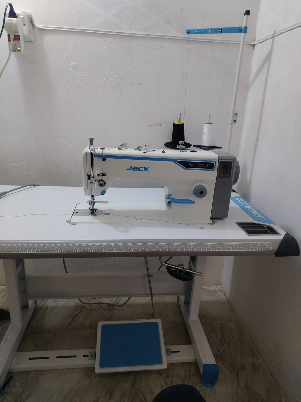 مكينه f6اصدار جديد مكينه مستعمله صار ١٠ ايام فقط استعمال قليل كلش  رقم وتساب او خط ***********
